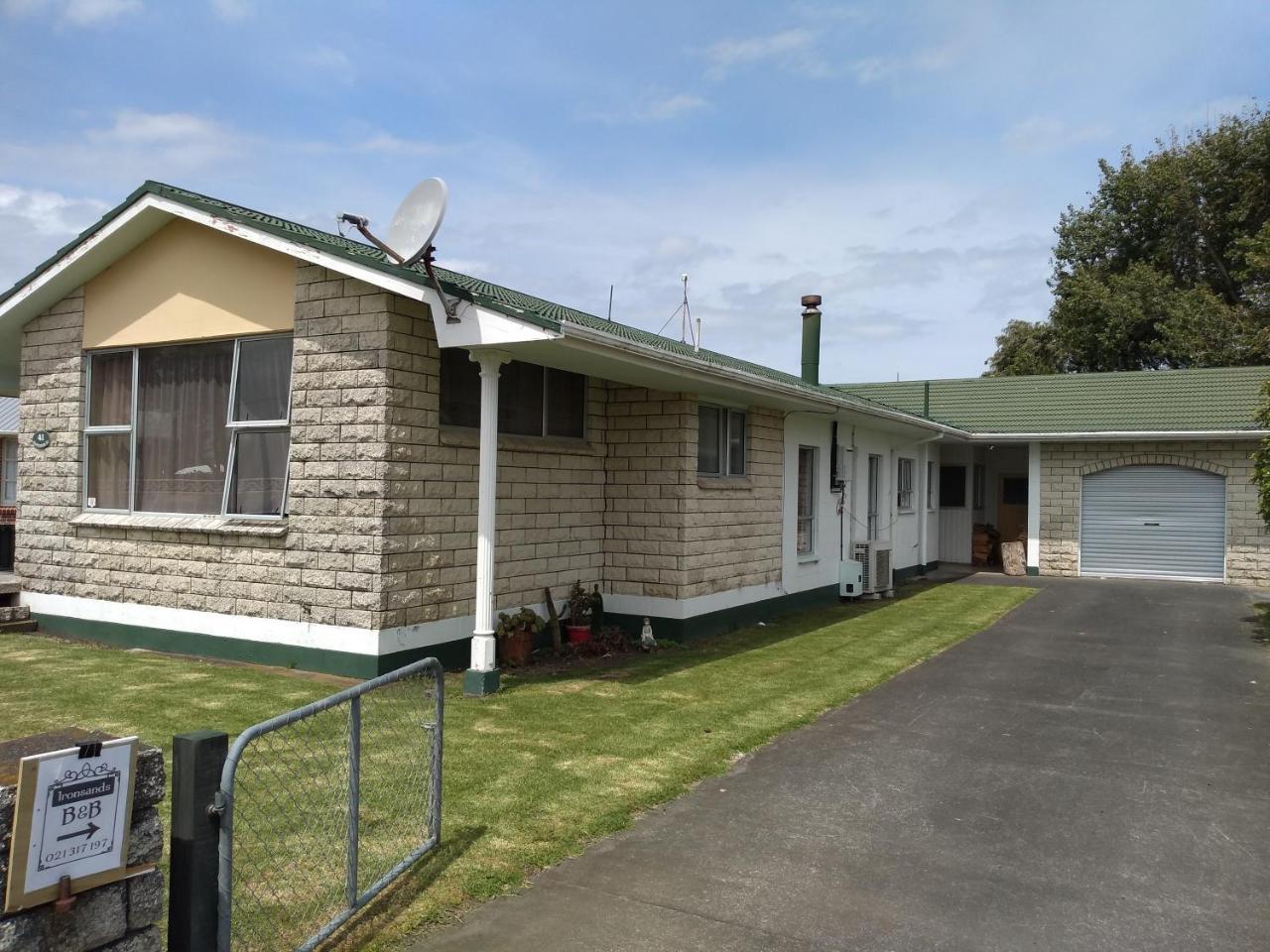 Ironsands B&B Patea Exterior photo
